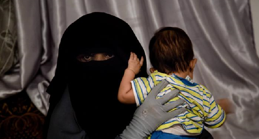 منظمة: نرفض تسليم الاطفال المصاحبين لنساء الدواعش الا بعد اجراء فحص الـDNA

